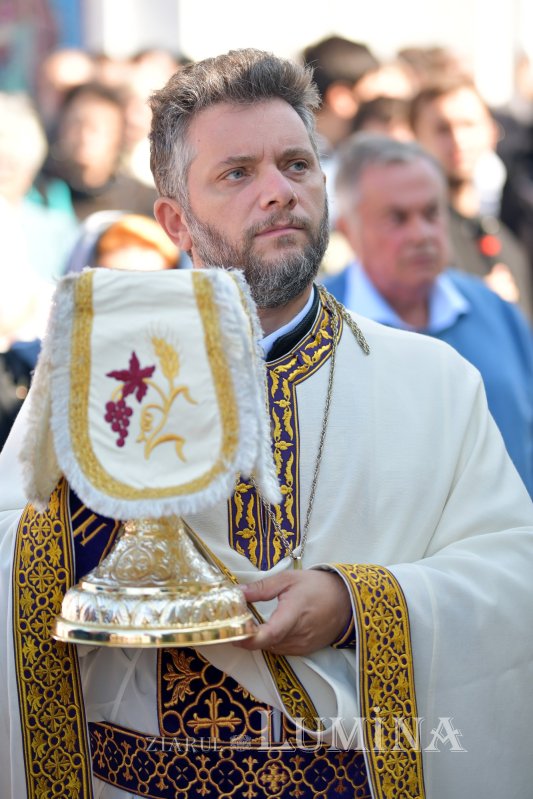 Biserica Parohiei Petrăchioaia a fost sfințită 127226