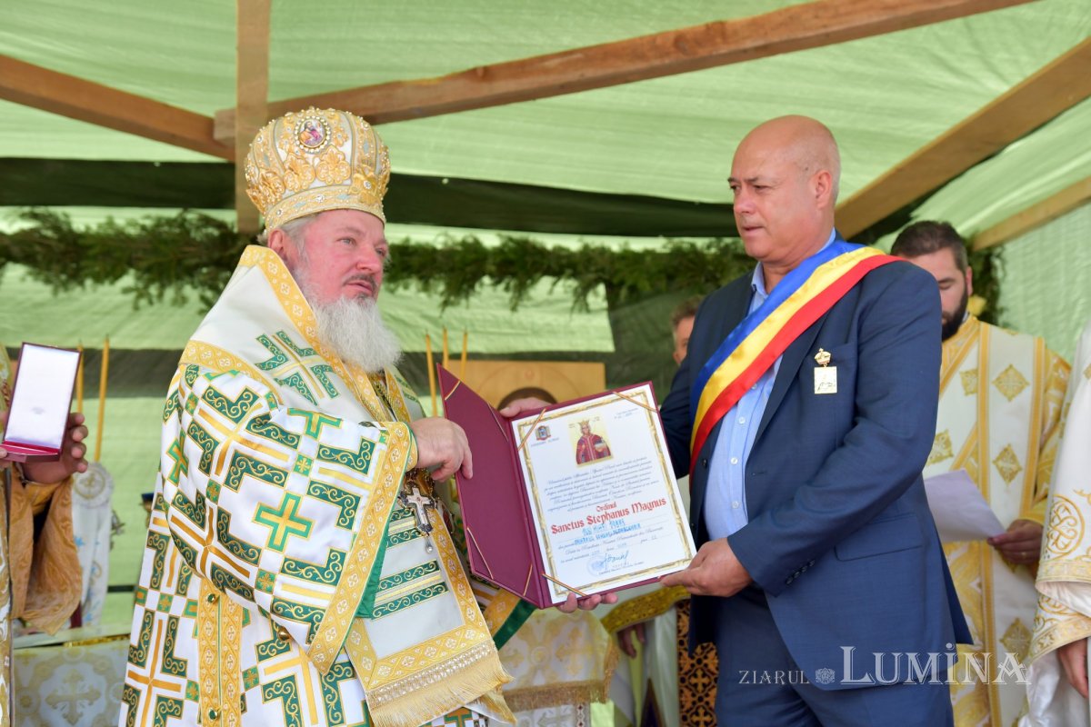 Biserica Parohiei Petrăchioaia a fost sfințită 127235