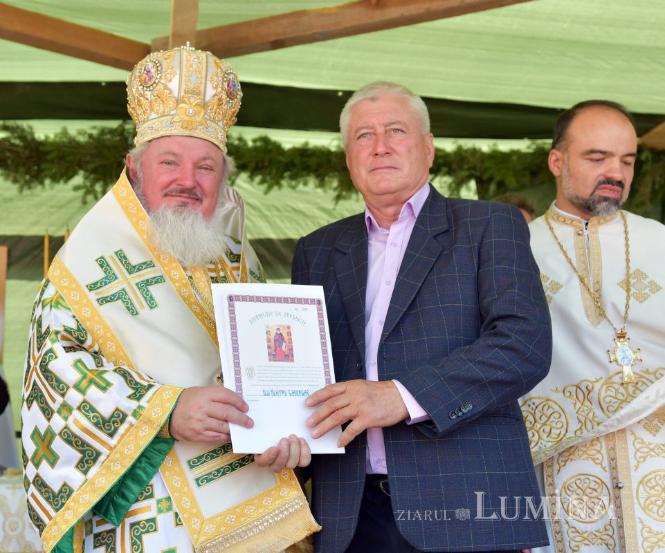 Biserica Parohiei Petrăchioaia a fost sfințită 127239