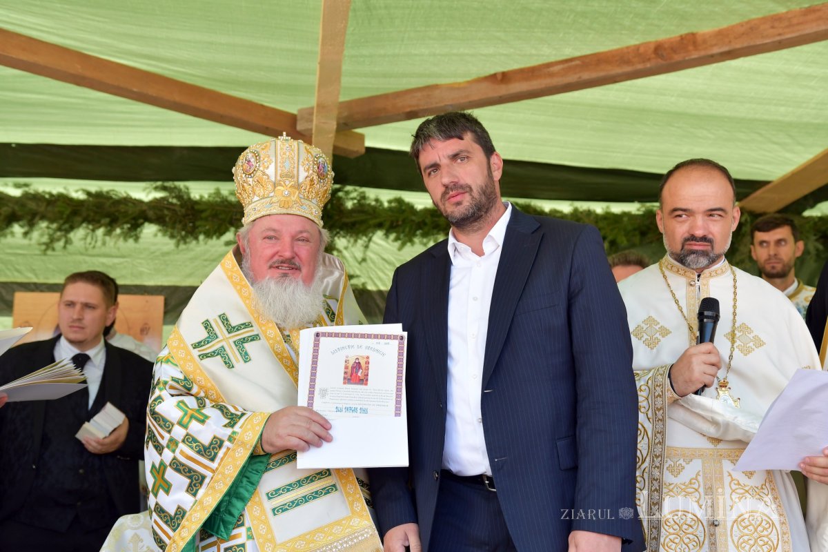 Biserica Parohiei Petrăchioaia a fost sfințită 127240