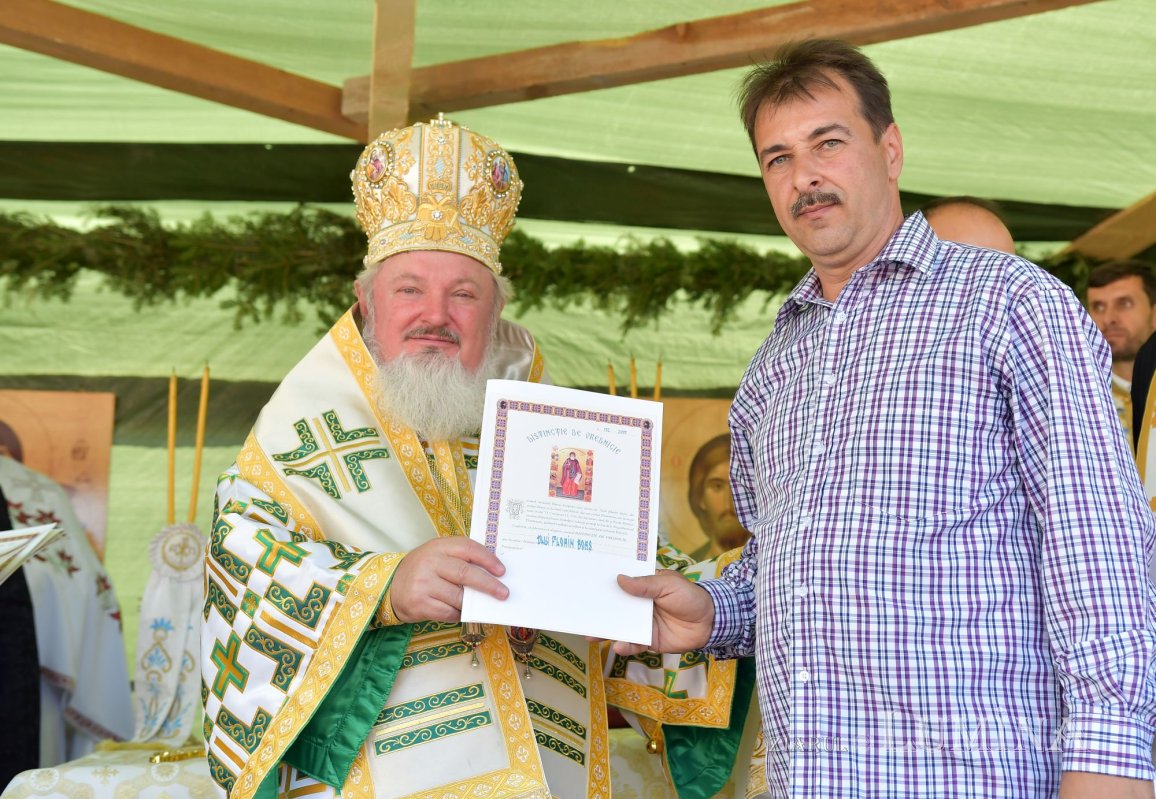 Biserica Parohiei Petrăchioaia a fost sfințită 127241