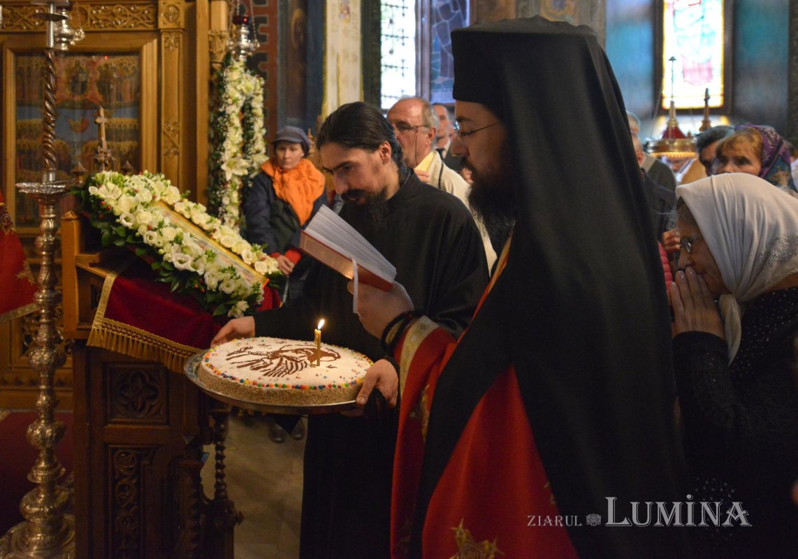 Hramul ctitoriei Sfântului Antim Ivireanul din Bucureşti 127522