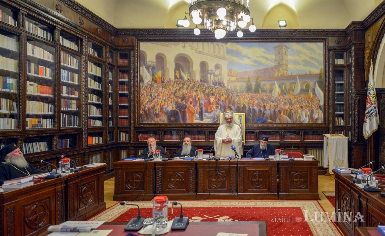 Ierarhii Bisericii Ortodoxe Române s-au reunit ­la Reședința Patriarhală 127879