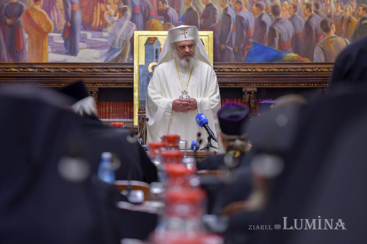 Ierarhii Bisericii Ortodoxe Române s-au reunit ­la Reședința Patriarhală 127880