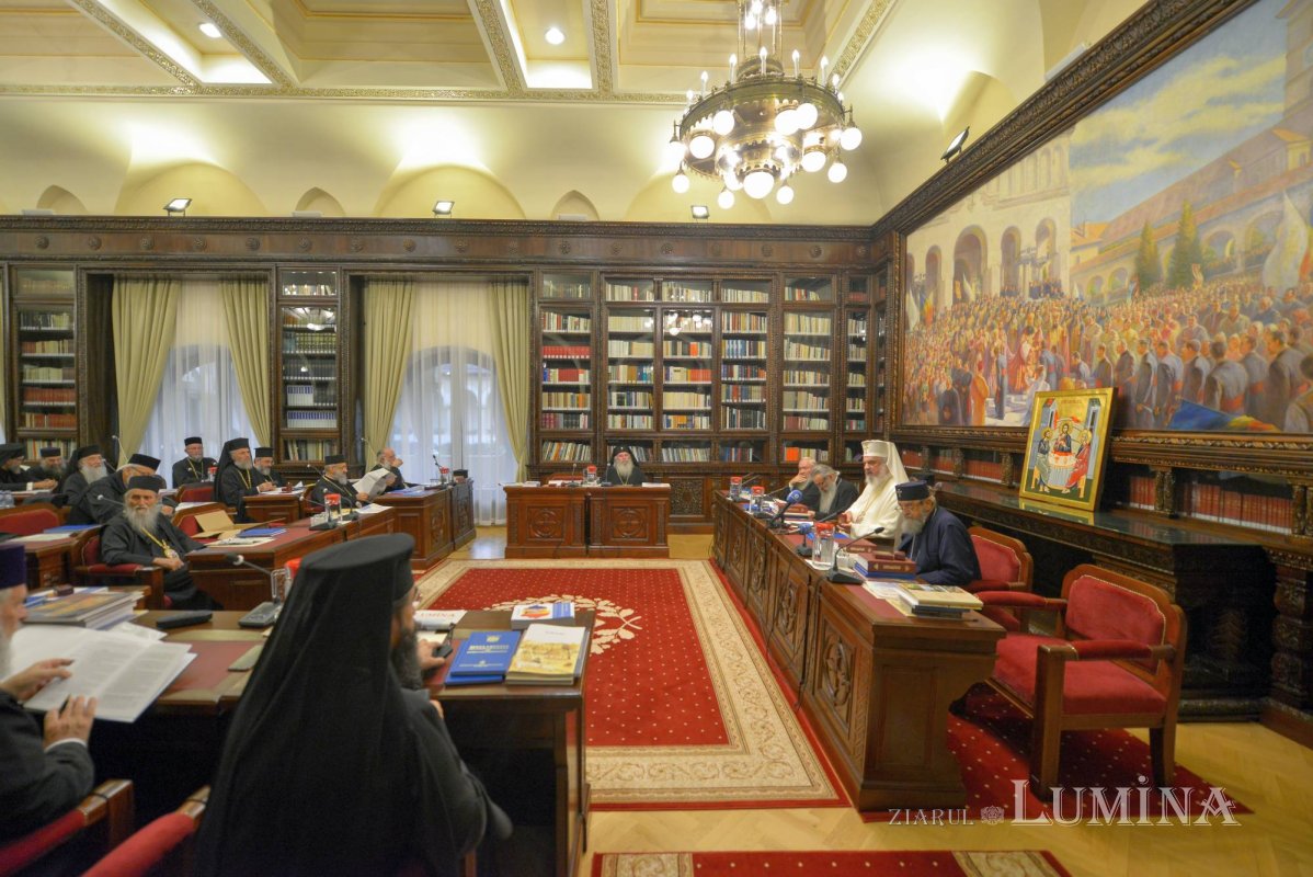 Noi hotărâri ale Sfântului Sinod al Bisericii Ortodoxe Române 127854