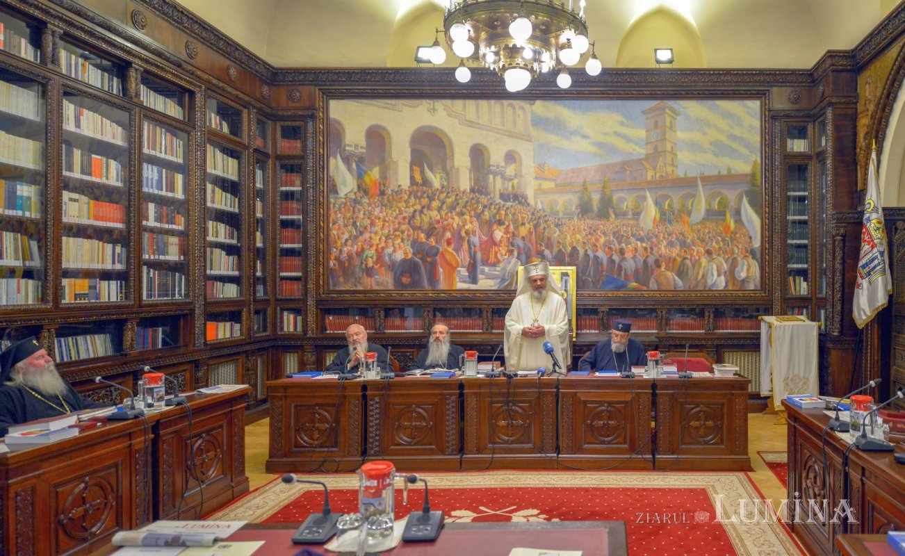 Noi hotărâri ale Sfântului Sinod al Bisericii Ortodoxe Române 127856