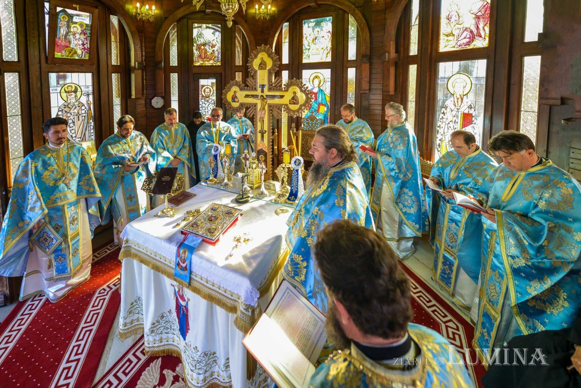 Hramul Altarului de vară al Mănăstirii Plumbuita 128075