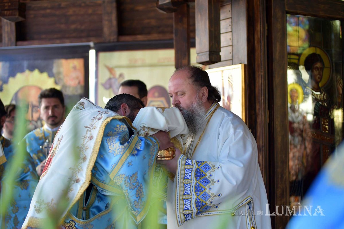 Hramul Altarului de vară al Mănăstirii Plumbuita 128091
