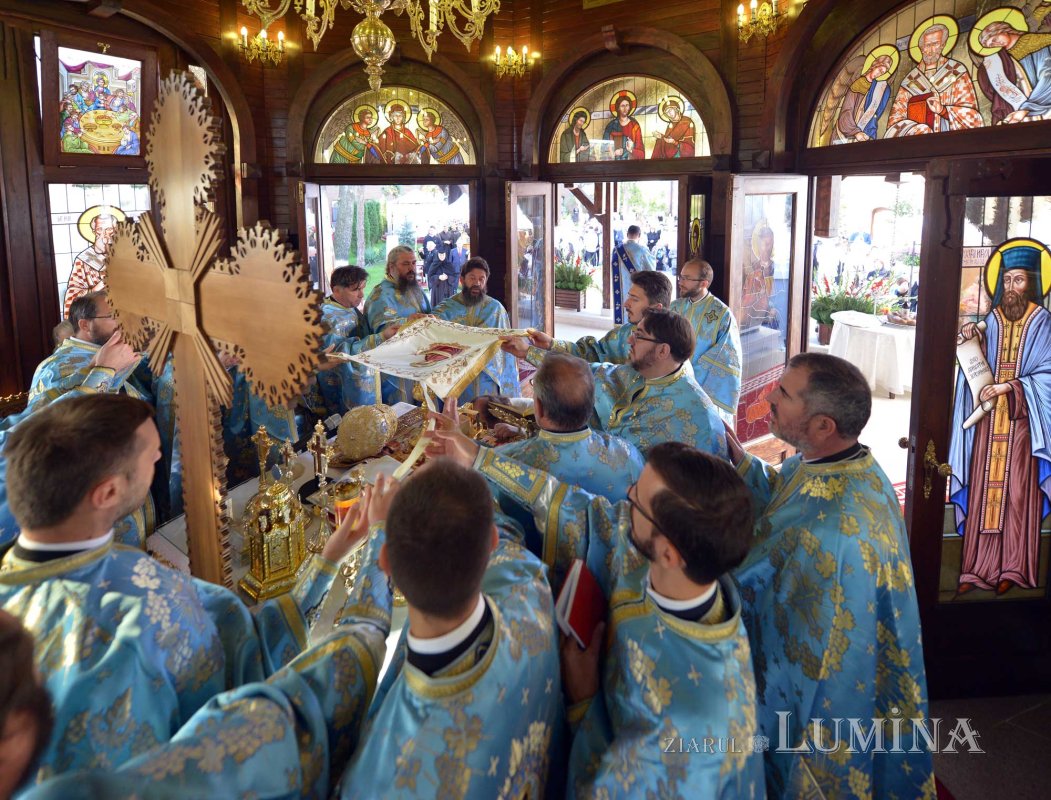 Hramul Altarului de vară al Mănăstirii Plumbuita 128092