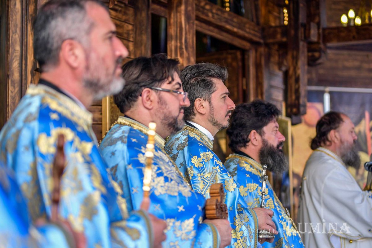 Hramul Altarului de vară al Mănăstirii Plumbuita 128095