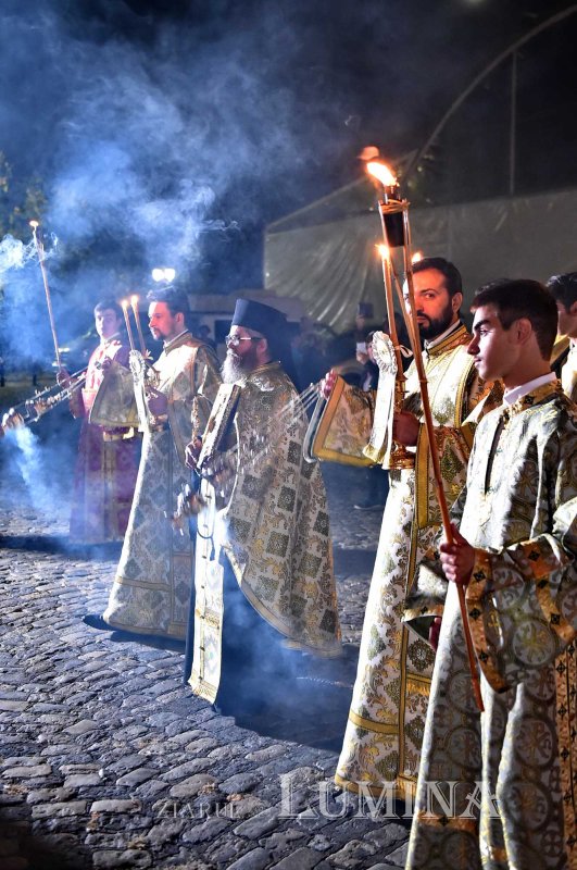 Priveghere în cinstea Sfintei Parascheva la Catedrala Patriarhală 129159