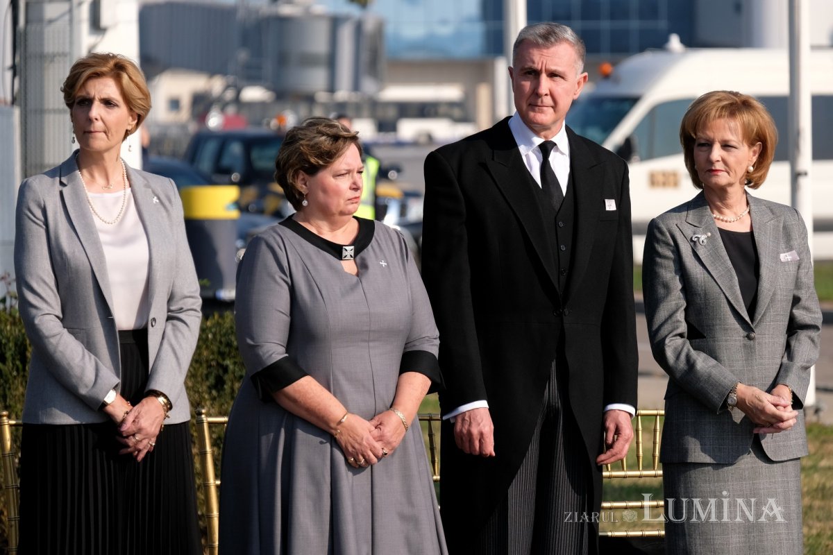 Repatrierea Reginei‑mamă Elena a României 129513