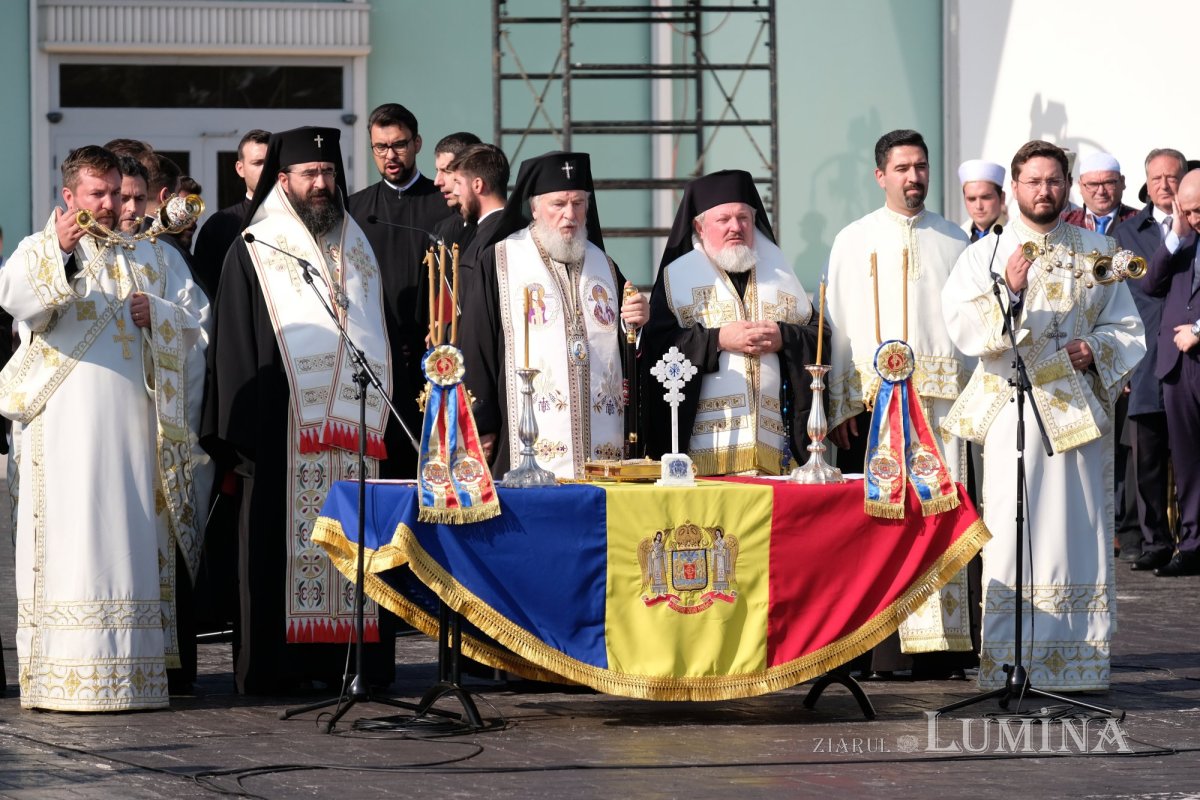 Repatrierea Reginei‑mamă Elena a României 129528