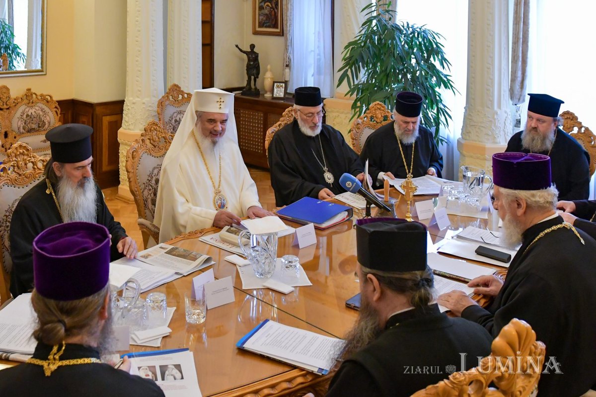 Întrunirea Sinodului Mitropoliei Munteniei și Dobrogei la Patriarhie 130205