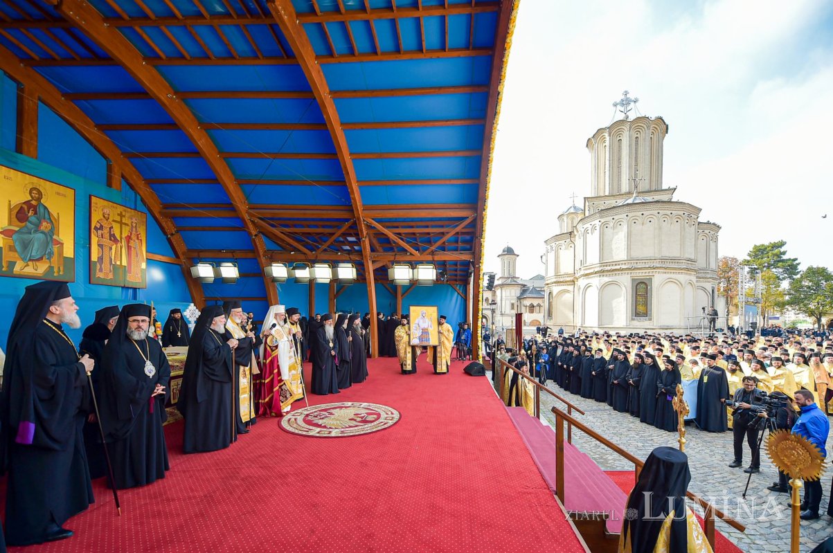 Procesiunea „Calea Sfinților” pe străzile din Capitală 130215