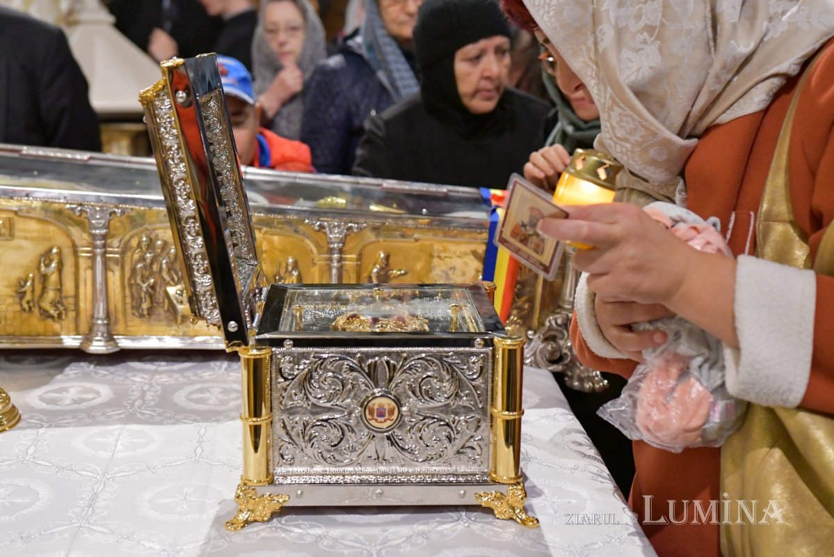Procesiunea „Calea Sfinților” pe străzile din Capitală 130222