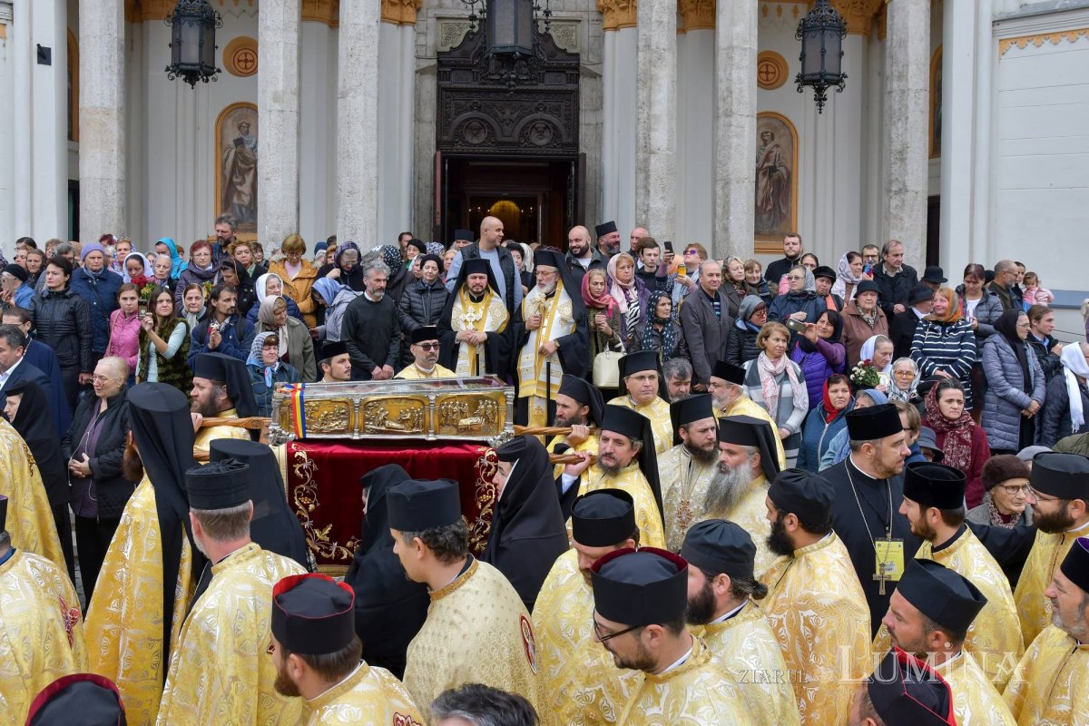 Procesiunea „Calea Sfinților” pe străzile din Capitală 130225