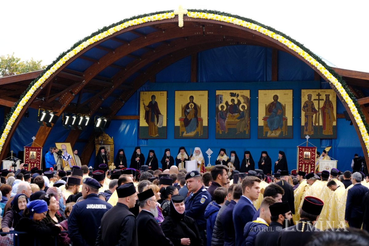 Procesiunea „Calea Sfinților” pe străzile din Capitală 130295