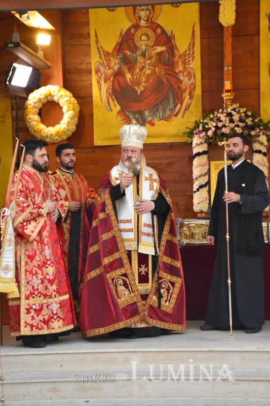 Rugăciuni la ceas de seară pe Colina Bucuriei 130672