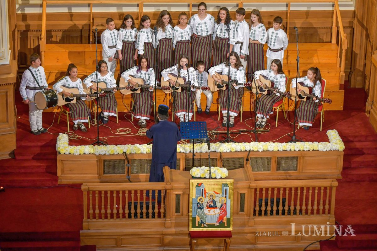 Ediția a 12-a a Festivalului-concurs „Lăudați pe Domnul!” 130692