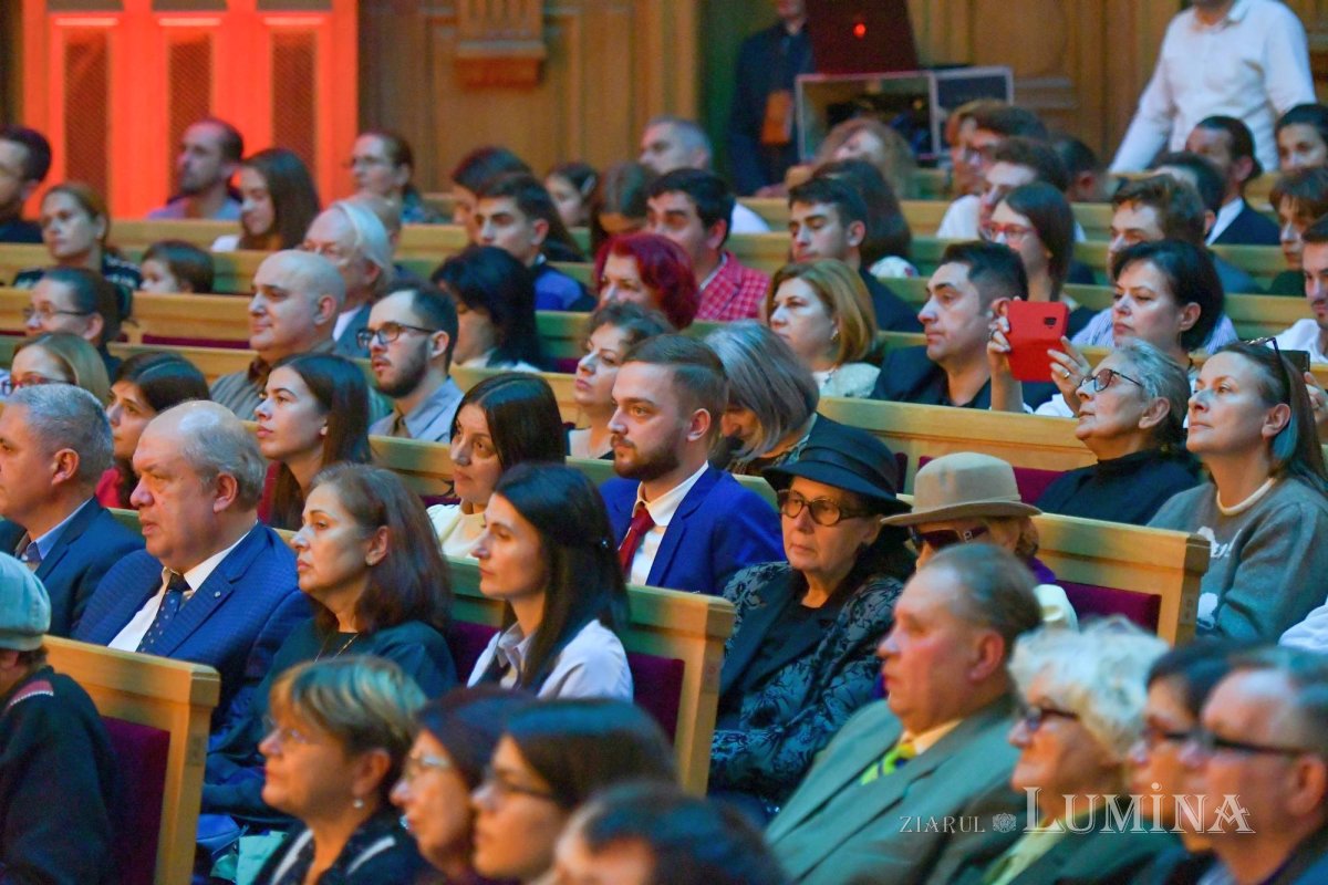 Ediția a 12-a a Festivalului-concurs „Lăudați pe Domnul!” 130700