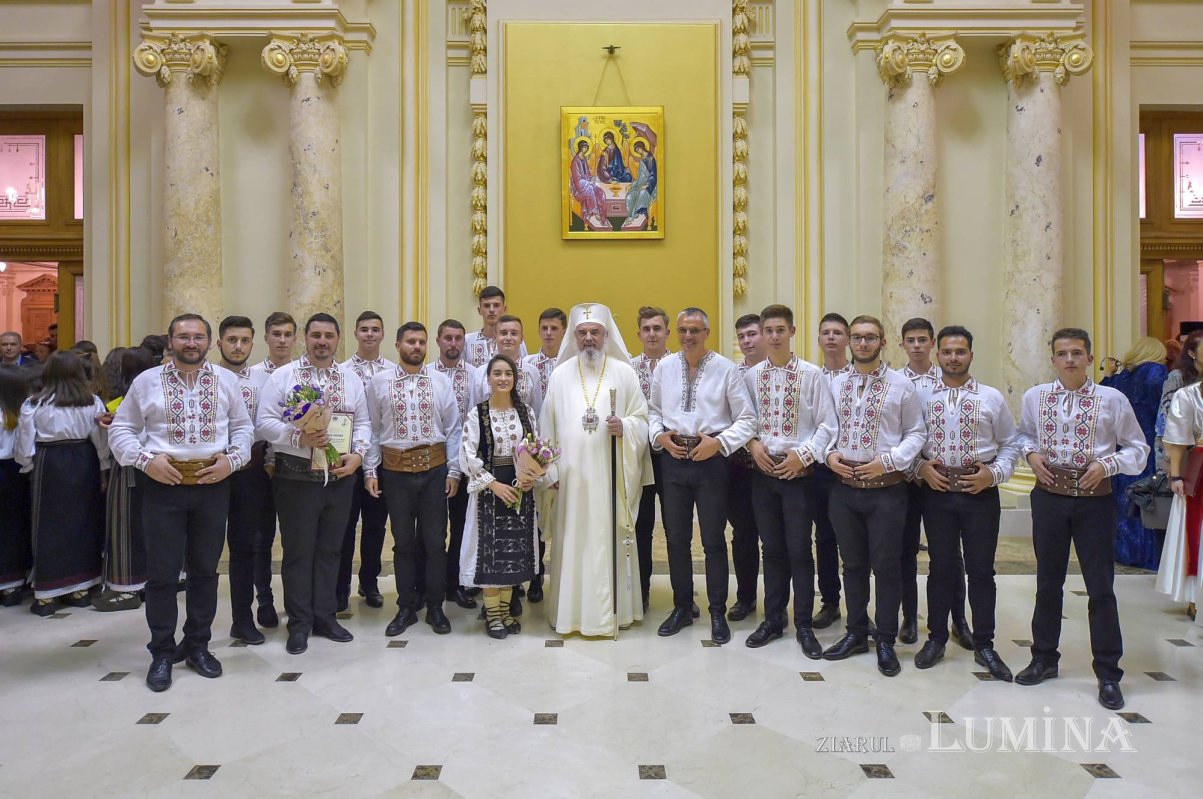 Ediția a 12-a a Festivalului-concurs „Lăudați pe Domnul!” 130710