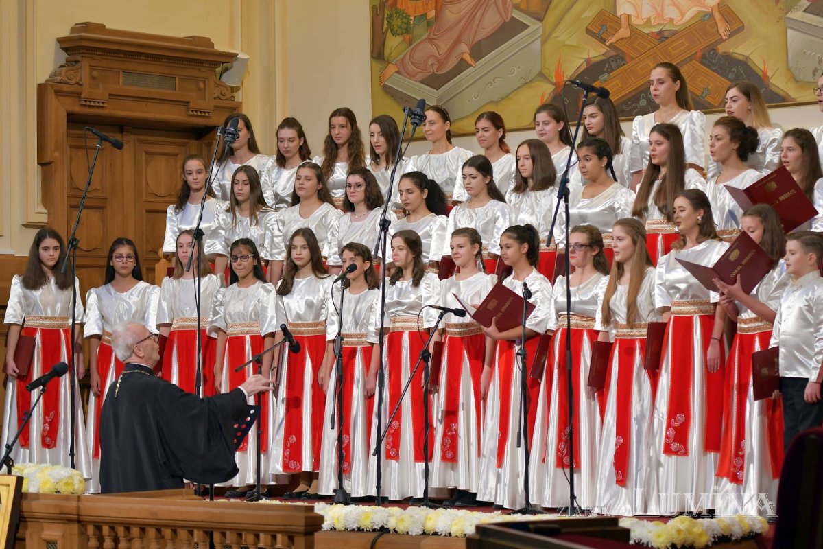 Ediția a 12-a a Festivalului-concurs „Lăudați pe Domnul!” 130711