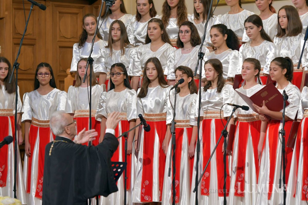 Ediția a 12-a a Festivalului-concurs „Lăudați pe Domnul!” 130712