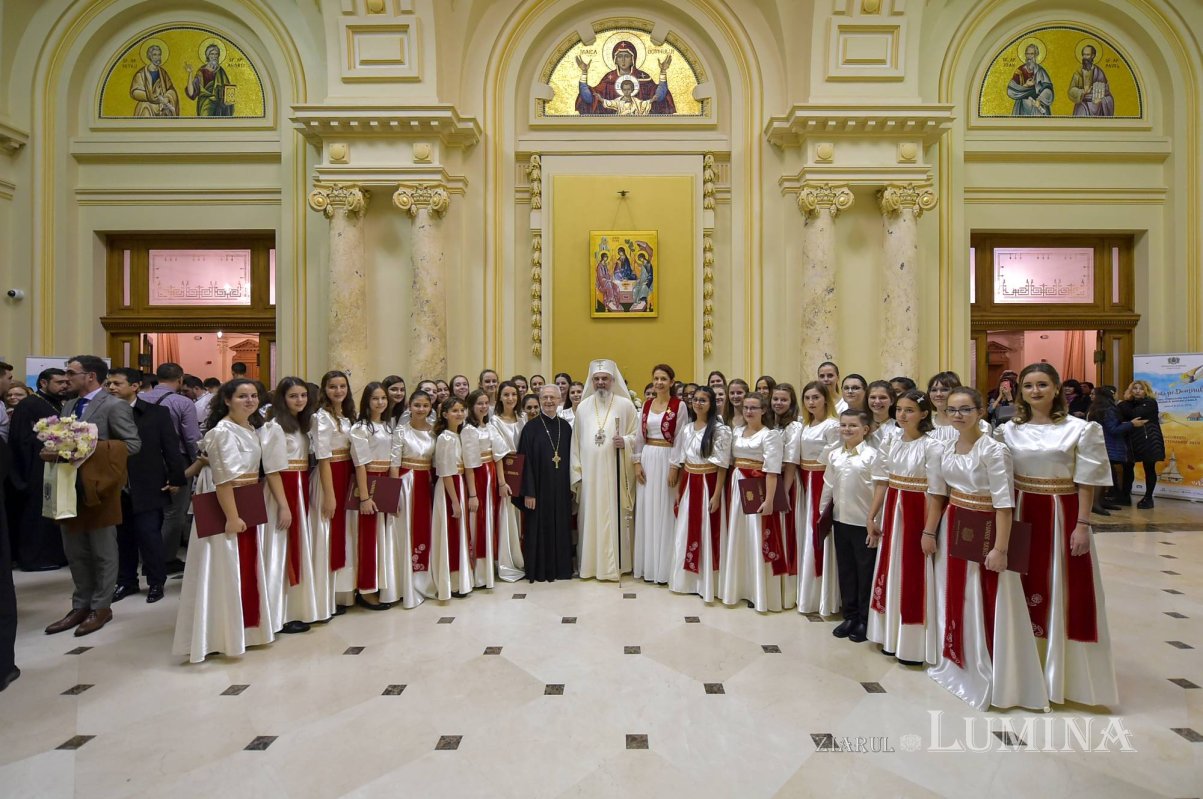 Ediția a 12-a a Festivalului-concurs „Lăudați pe Domnul!” 130713