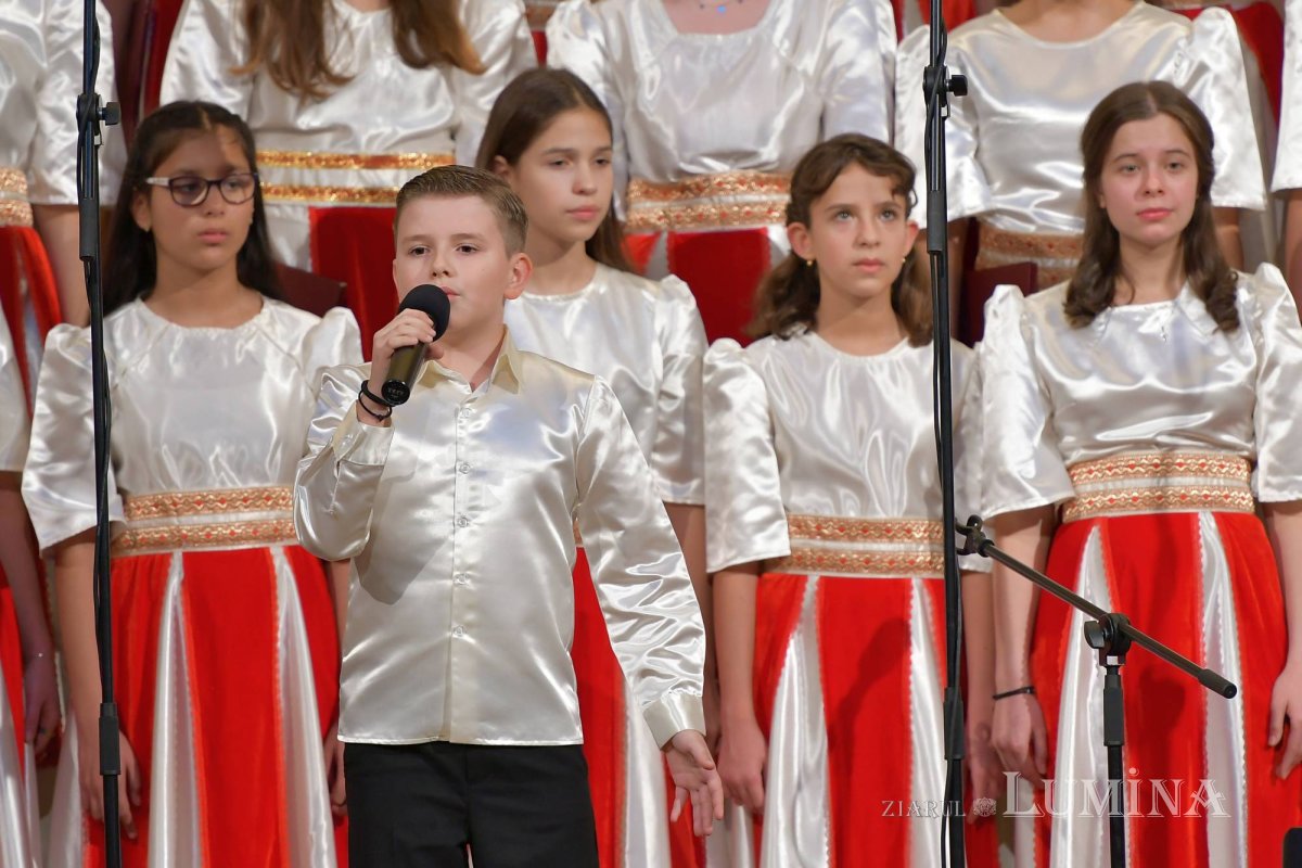 Ediția a 12-a a Festivalului-concurs „Lăudați pe Domnul!” 130715