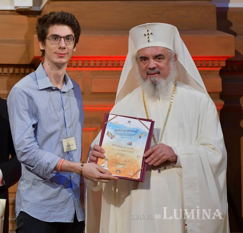 Ediția a 12-a a Festivalului-concurs „Lăudați pe Domnul!” 130730