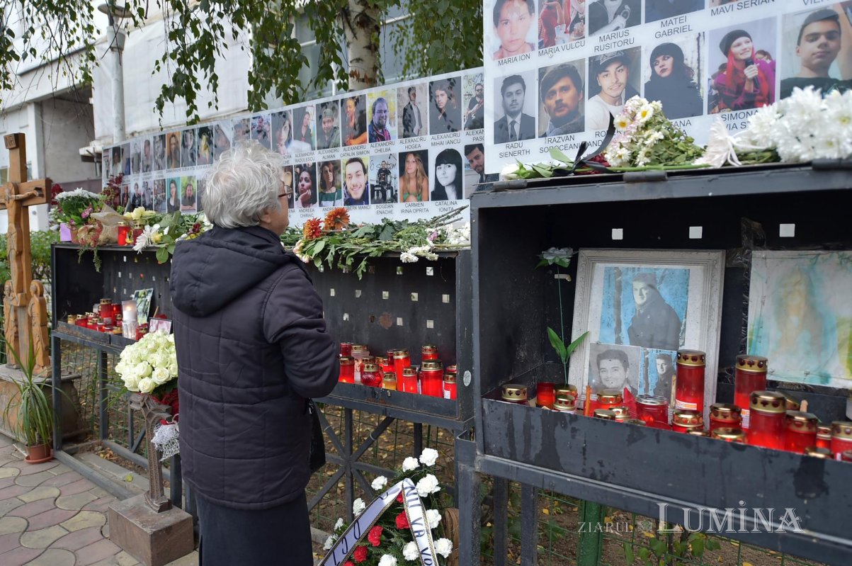 Slujbe de pomenire pentru victimele de la clubul Colectiv 131007