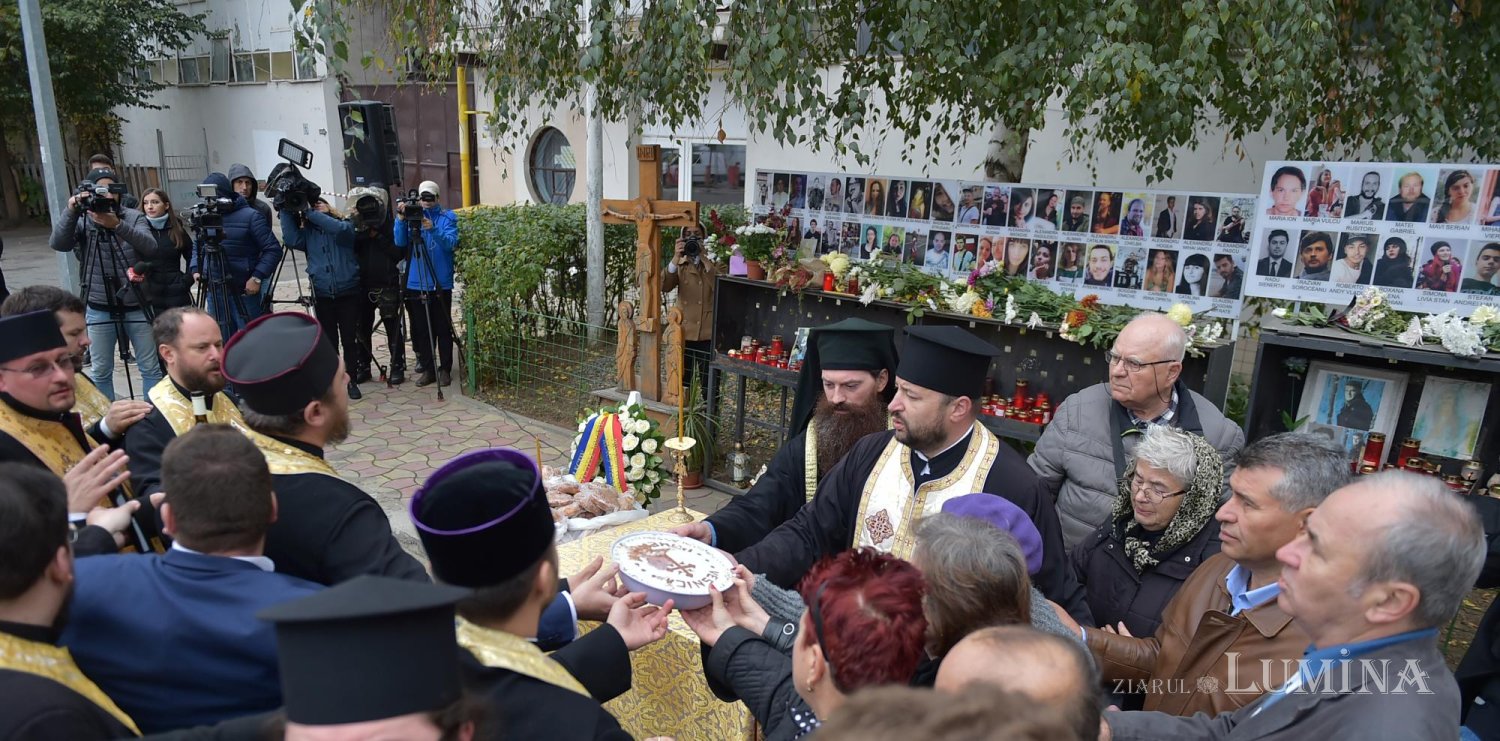 Slujbe de pomenire pentru victimele de la clubul Colectiv 131017