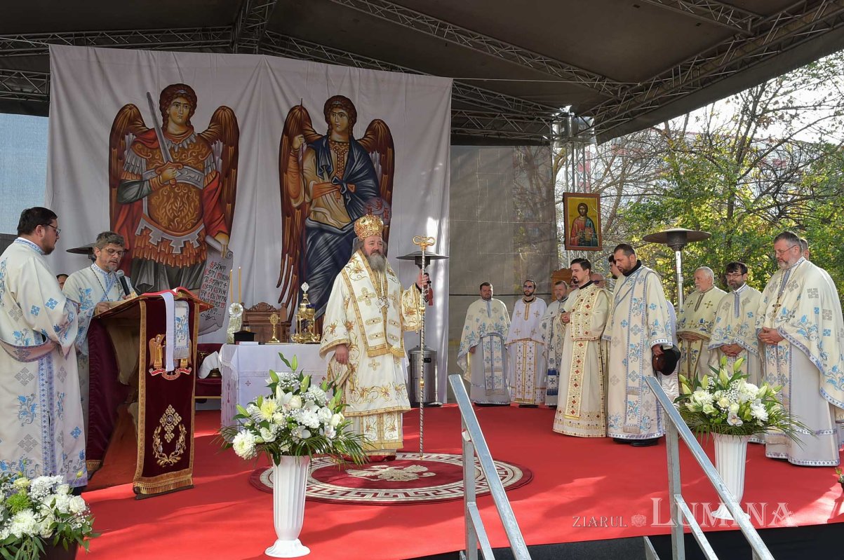 Biserica Parohiei Huedin din Capitală a fost sfințită 131220