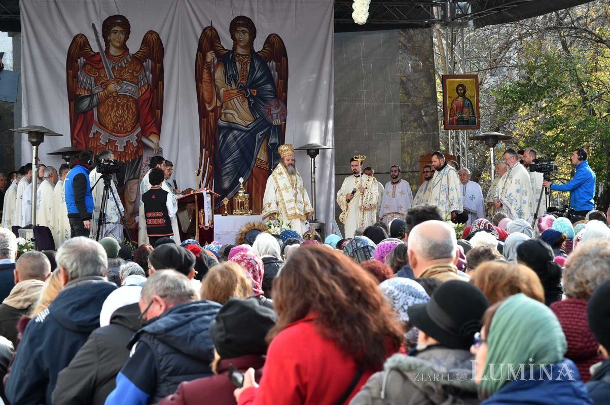 Biserica Parohiei Huedin din Capitală a fost sfințită 131222