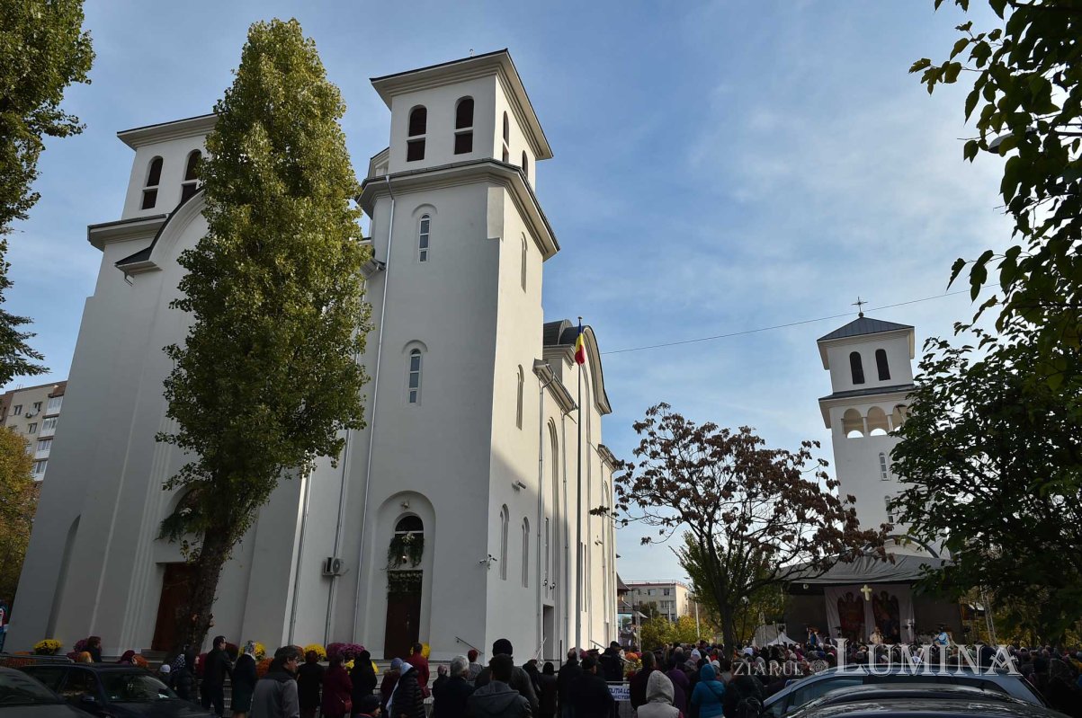 Biserica Parohiei Huedin din Capitală a fost sfințită 131223