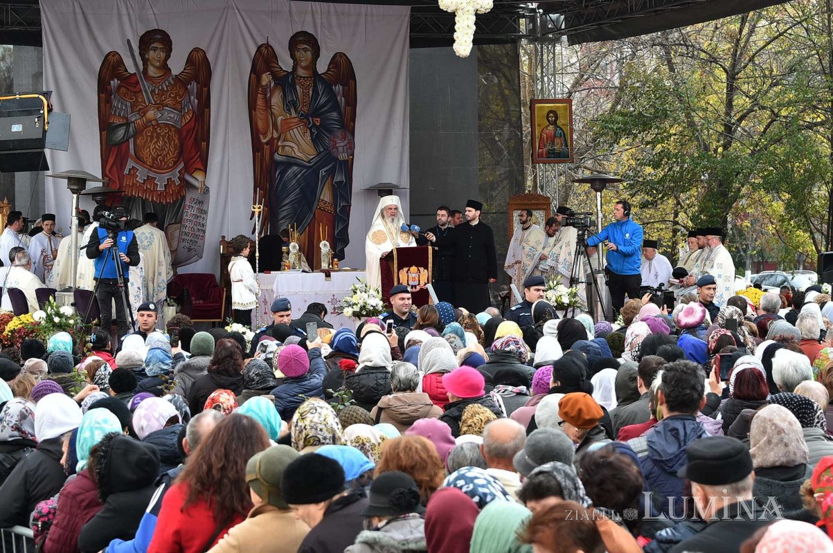 Biserica Parohiei Huedin din Capitală a fost sfințită 131229
