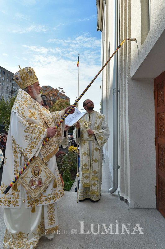 Biserica Parohiei Huedin din Capitală a fost sfințită 131260