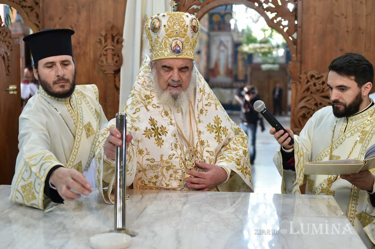 Biserica Parohiei Huedin din Capitală a fost sfințită 131264