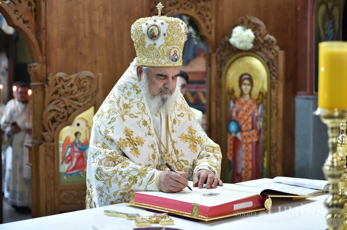 Biserica Parohiei Huedin din Capitală a fost sfințită 131272