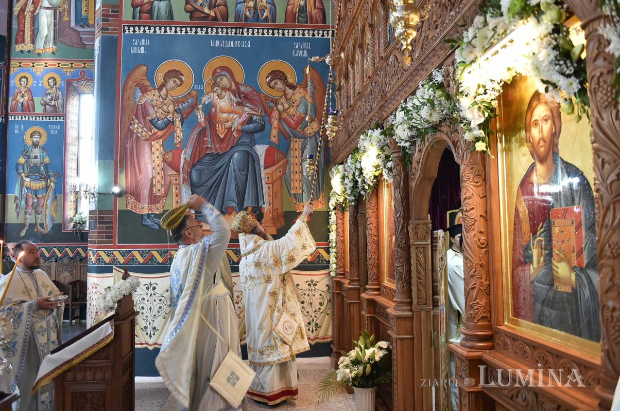 Biserica Parohiei Huedin din Capitală a fost sfințită 131273