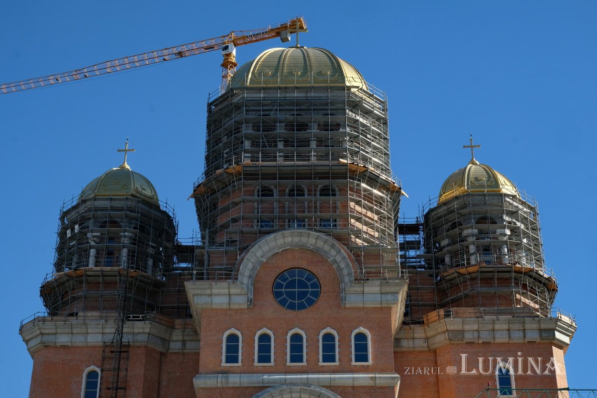 Lucrări importante la acoperișul și icoanele Catedralei Naționale 131521