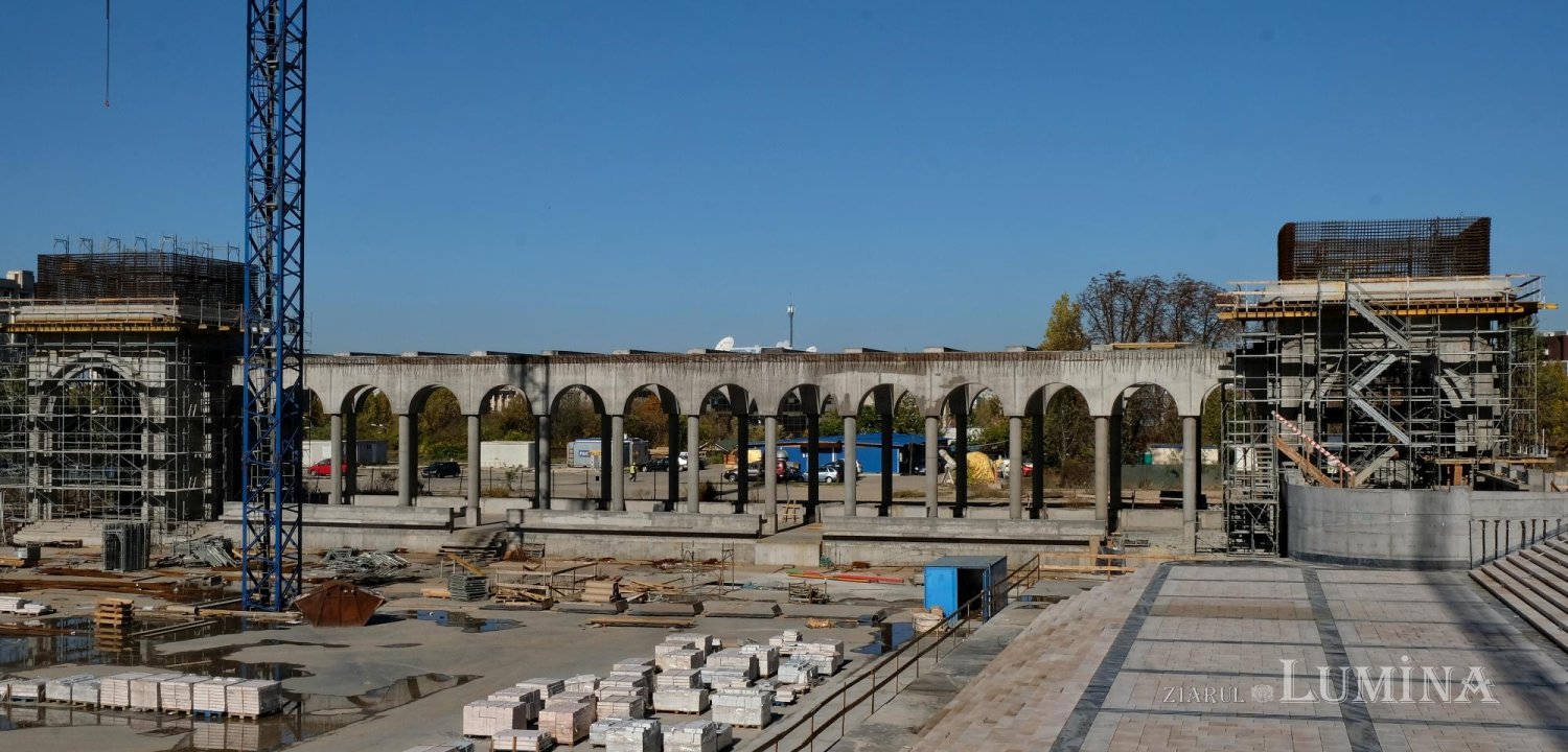 Lucrări importante la acoperișul și icoanele Catedralei Naționale 131522