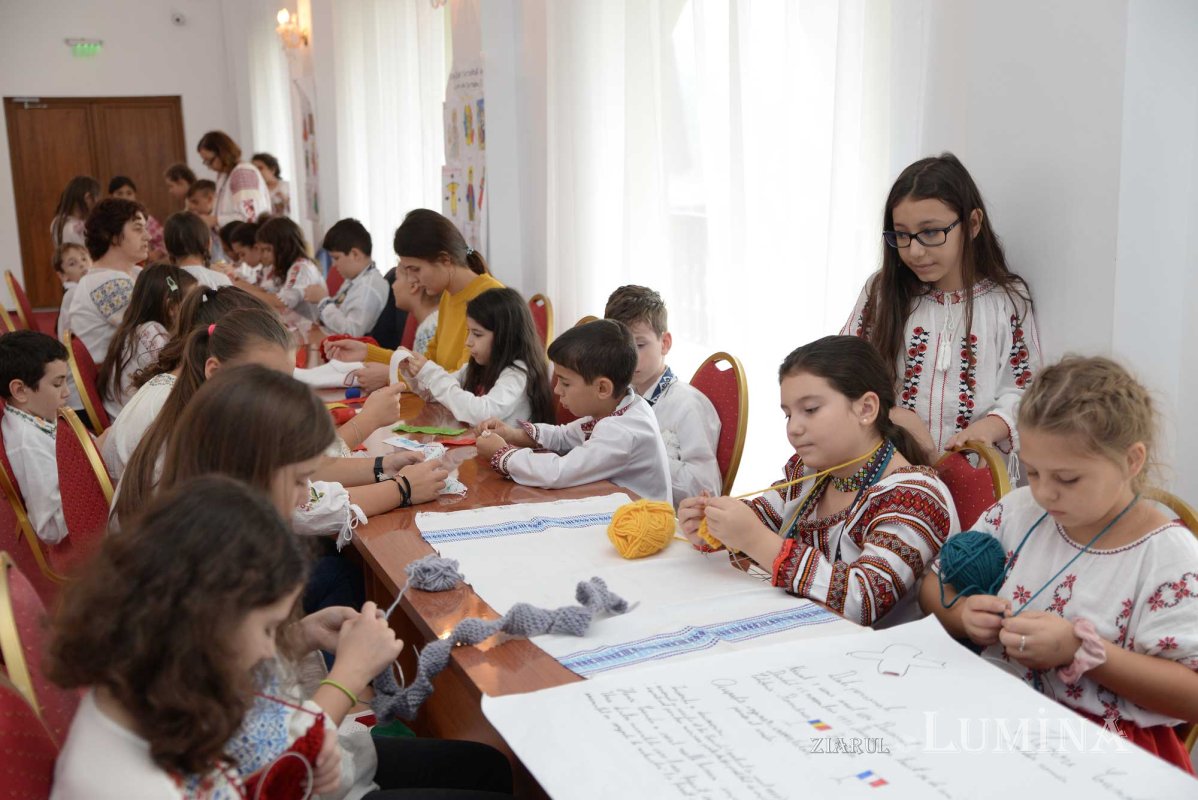 Tabără culturală pentru copii la Mănăstirea Caraiman 131541