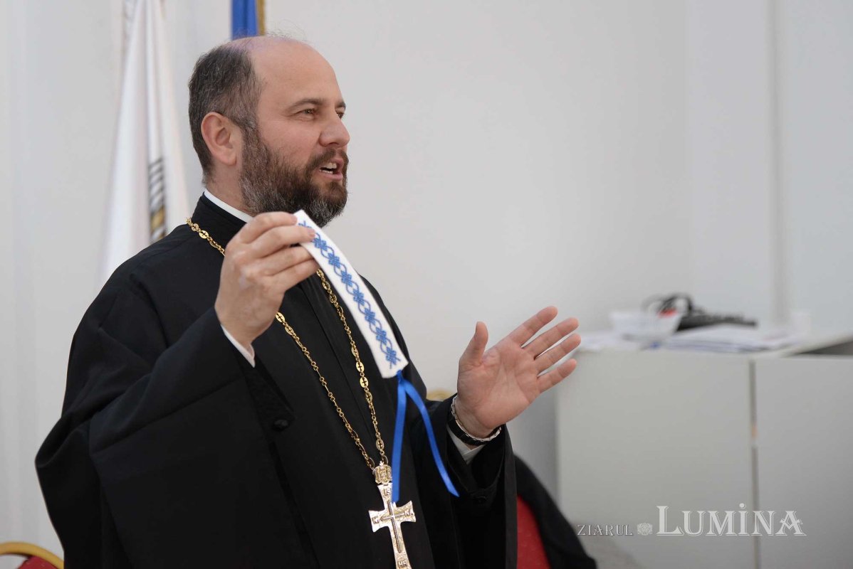 Tabără culturală pentru copii la Mănăstirea Caraiman 131587