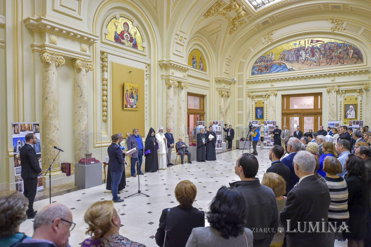 Expoziție și lansare de carte la Palatul Patriarhiei 131899