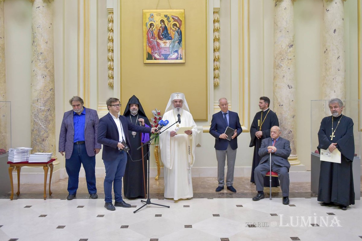 Expoziție și lansare de carte la Palatul Patriarhiei 131901