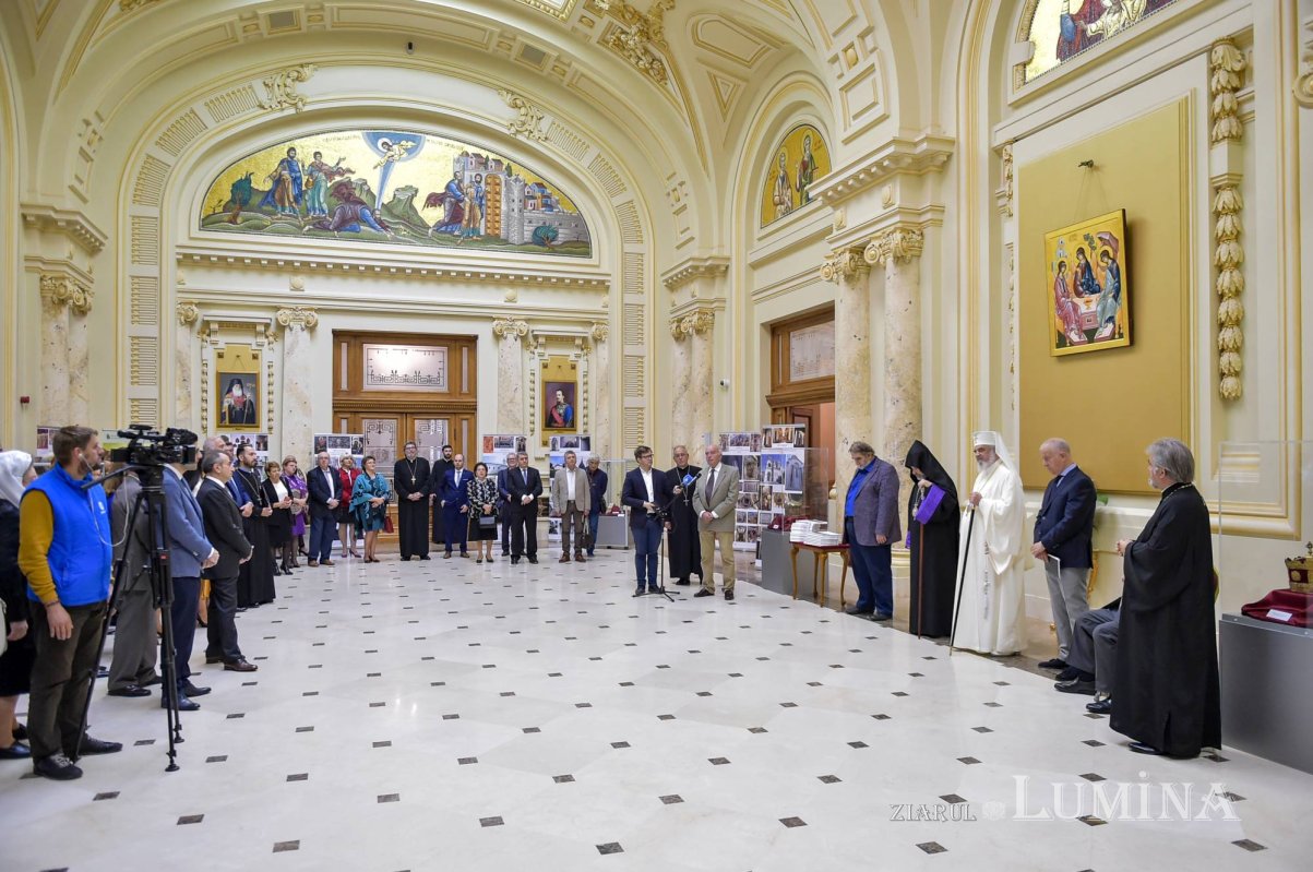 Expoziție și lansare de carte la Palatul Patriarhiei 131908
