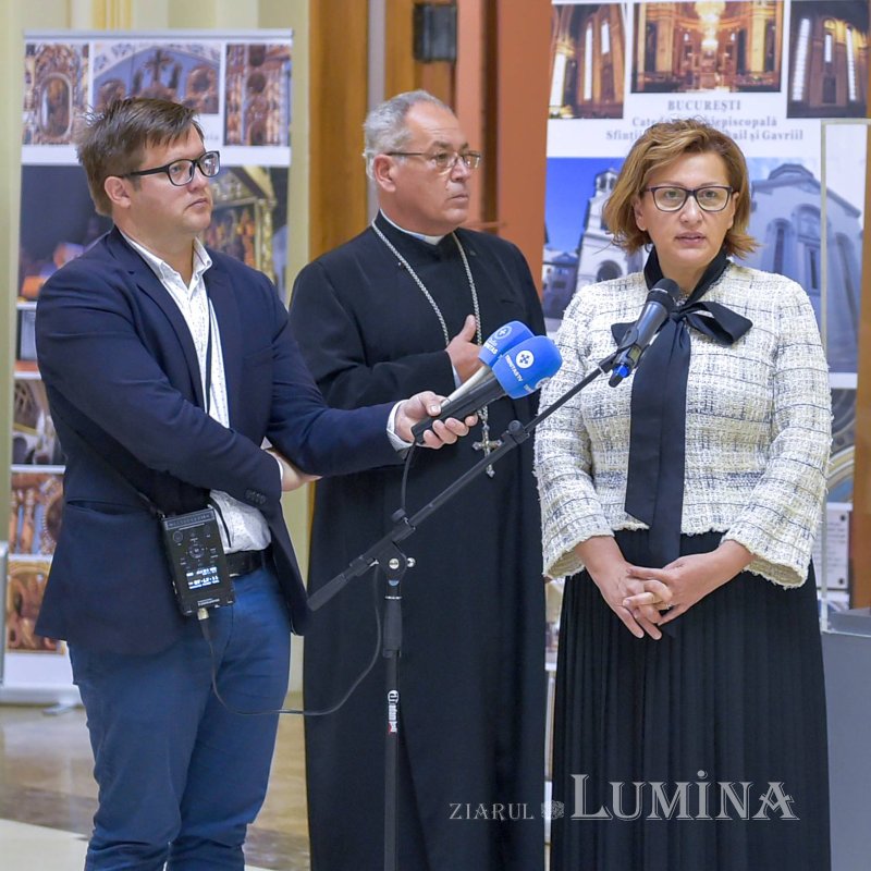 Expoziție și lansare de carte la Palatul Patriarhiei 131909