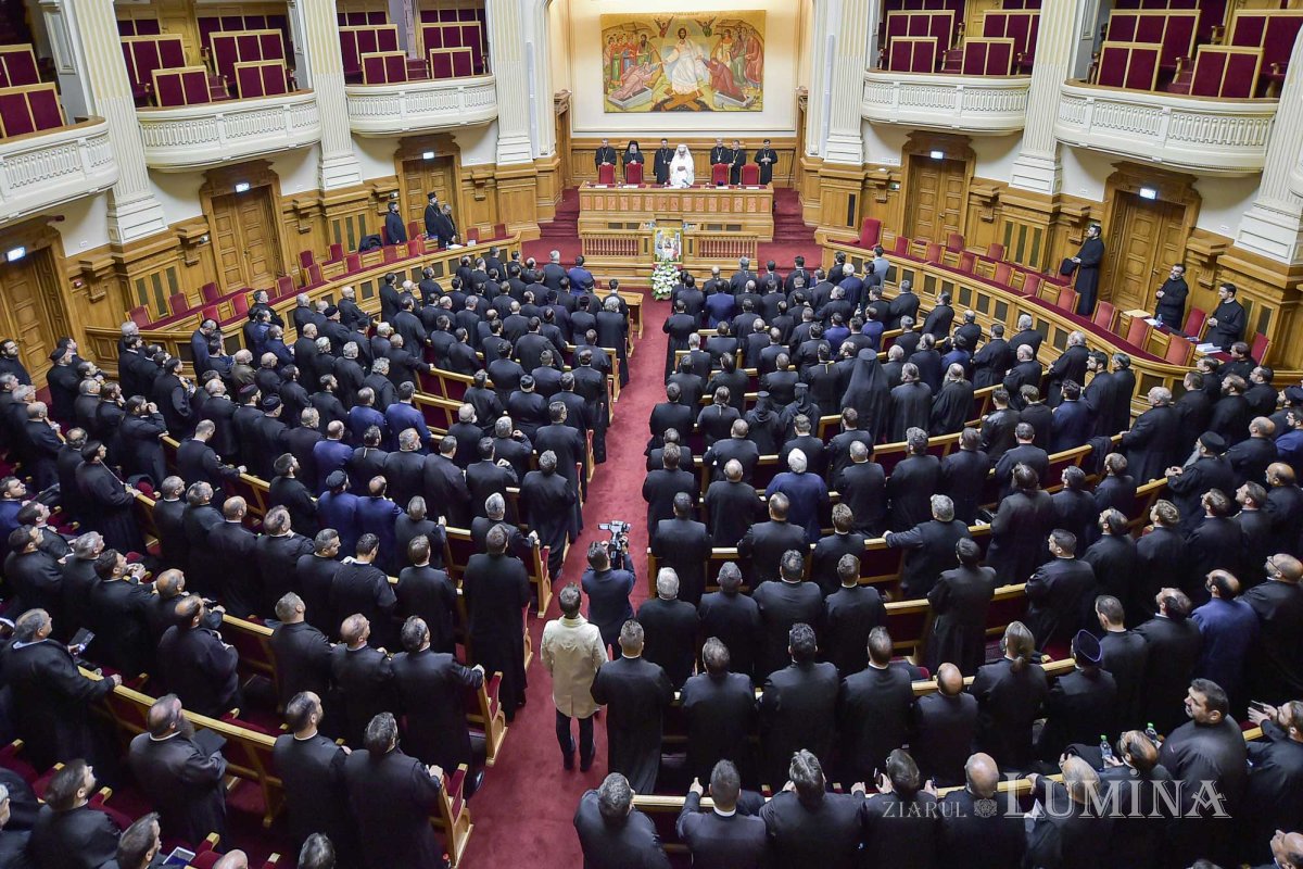 Sfaturi de la Patriarhul României pentru intensificarea misiunii la parohii 132132